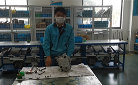 手扶机变速箱分解与组装